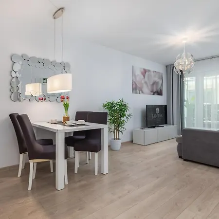 Jantar - Baltycka 6 *