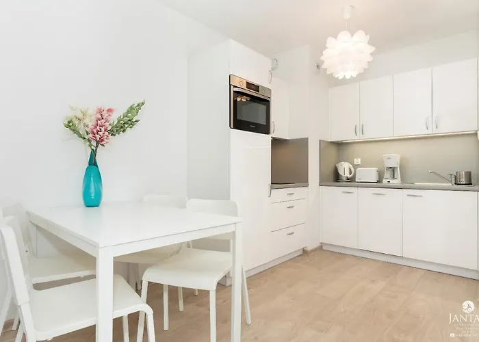 Jantar - Bałtycka 6